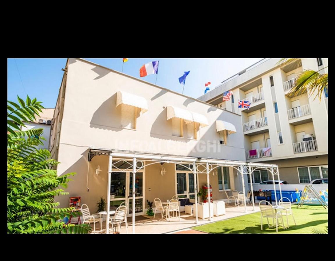 Hotel Silvana Beach Rimini Dış mekan fotoğraf