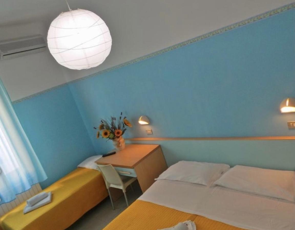 Hotel Silvana Beach Rimini Dış mekan fotoğraf