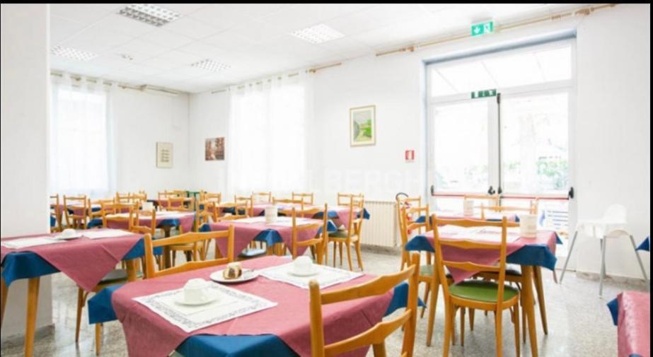Hotel Silvana Beach Rimini Dış mekan fotoğraf